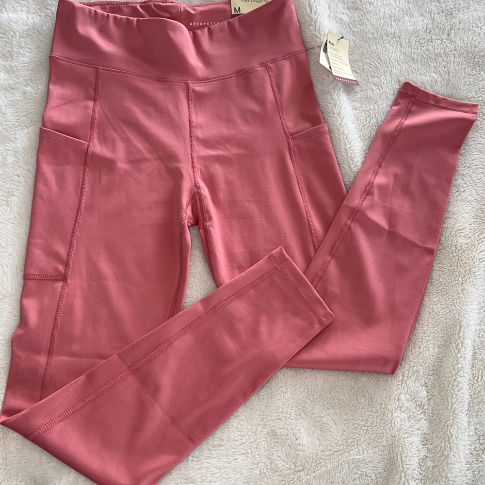 Old navy leggings,rose pink color.Medium‎ size